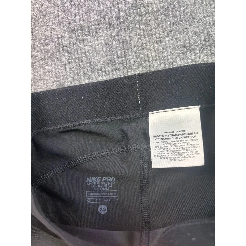 Nike Pro‎ Leggings Womens XS Black Dri-FIT Cropped Compression Athletic Pants
